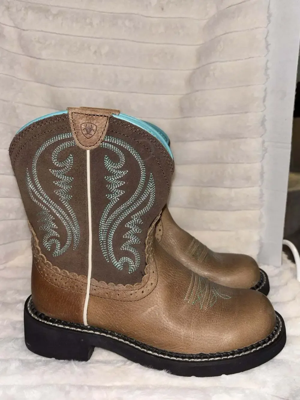 New NIB Ariat Kids Fatbaby Heritage Western Boots Brown Turquoise Size 5.5 Y
